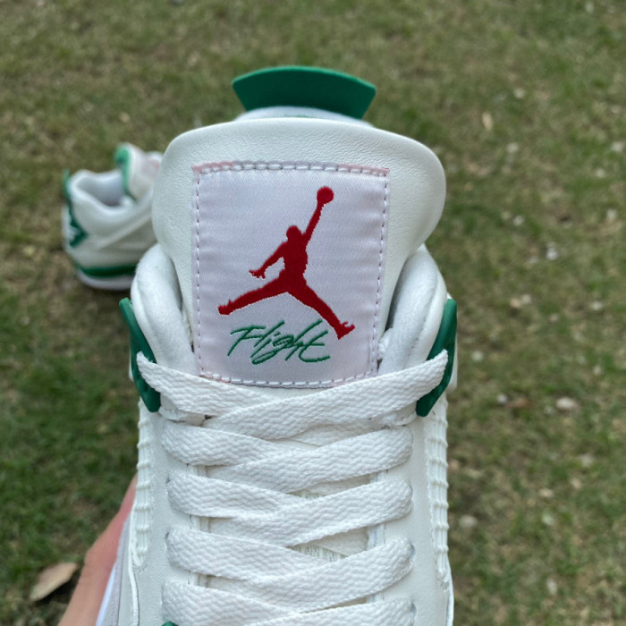 Authentic Nike SB x Air Jordan 4 “Pine Green”