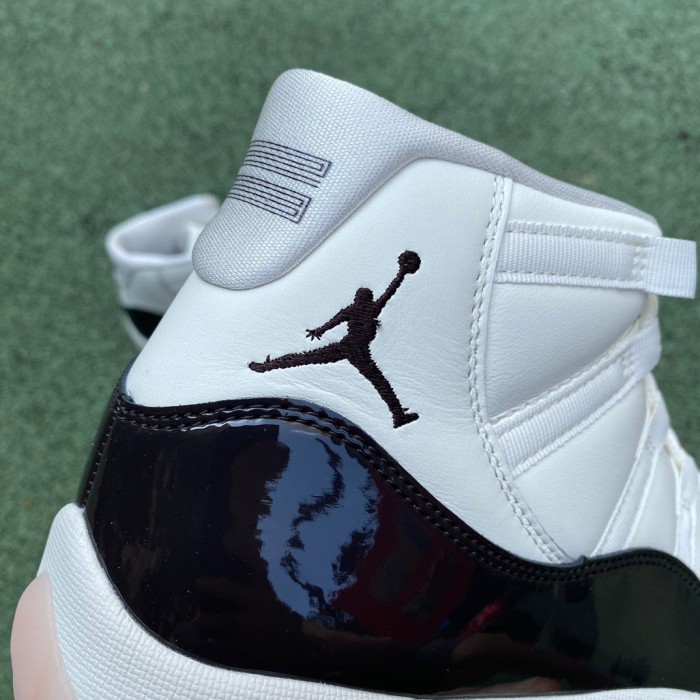 Authentic Air Jordan 11 WMNS “Neapolitan”