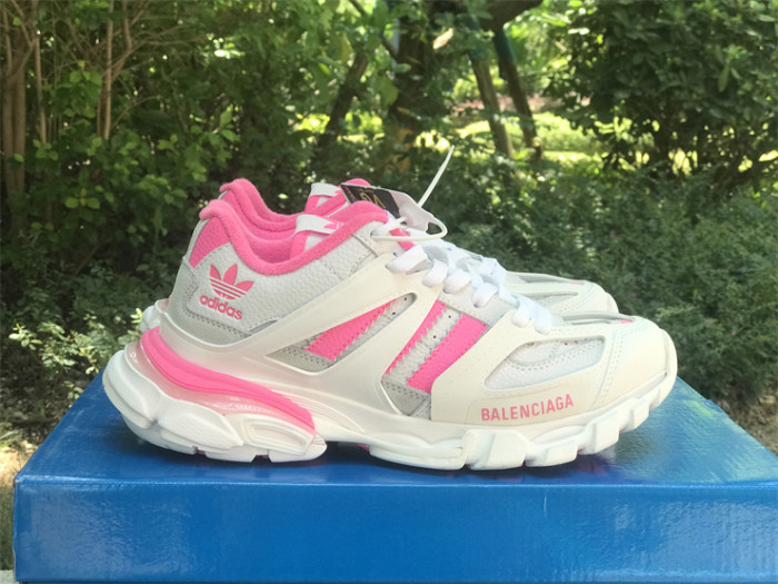 B 17FW Tripe-S High End Sneaker-408