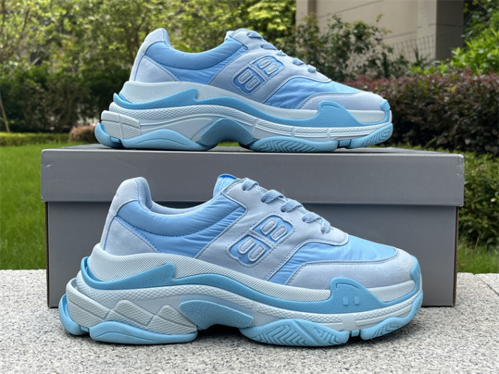 B 17FW Tripe-S High End Sneaker-423