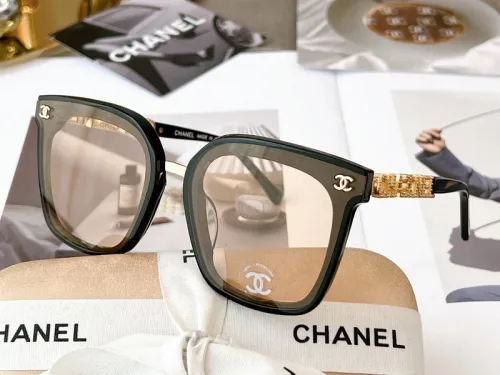 CHNL Sunglasses AAAA-2426