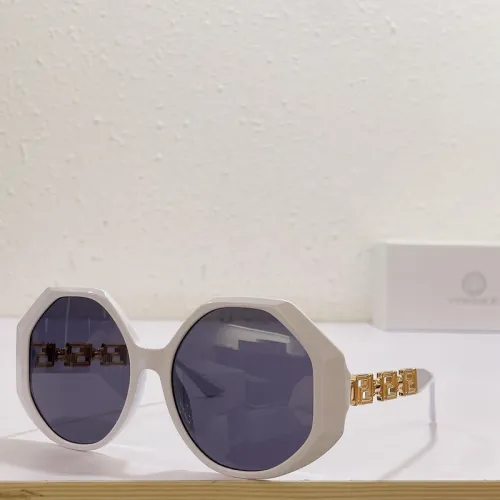 Versace Sunglasses AAAA-1552