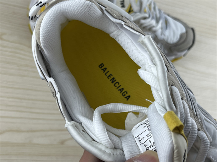 B 17FW Tripe-S High End Sneaker-435