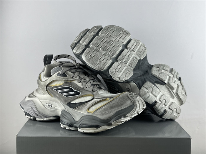 B 17FW Tripe-S High End Sneaker-450