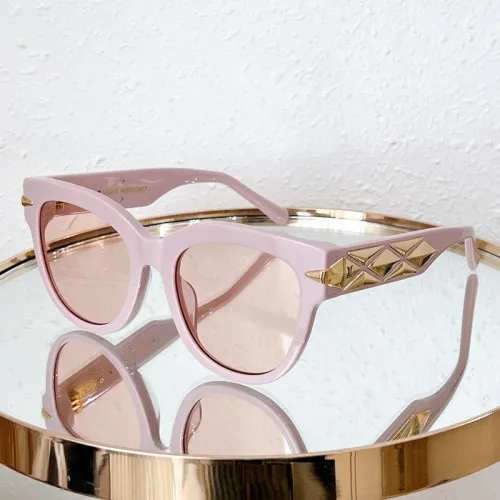 LV Sunglasses AAAA-3008