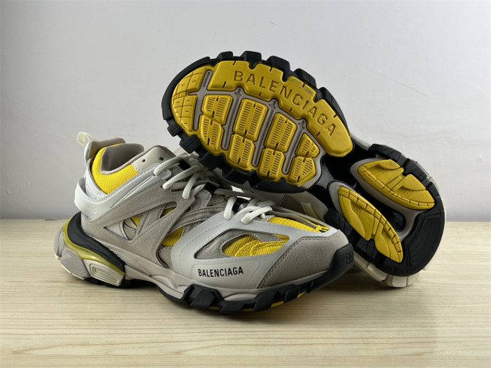 B 17FW Tripe-S High End Sneaker-416