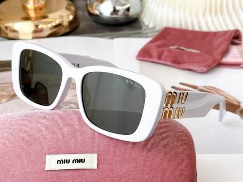 Miu Miu Sunglasses AAAA-493