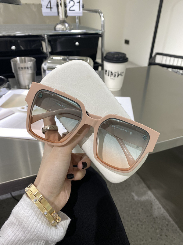 CHNL Sunglasses AAAA-2359
