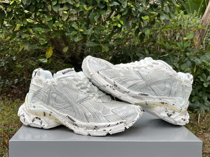 B 17FW Tripe-S High End Sneaker-445