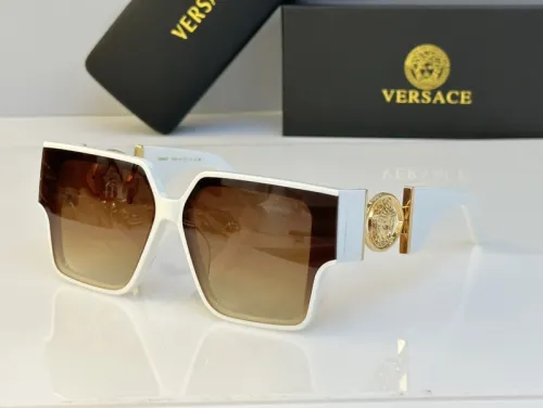Versace Sunglasses AAAA-1772