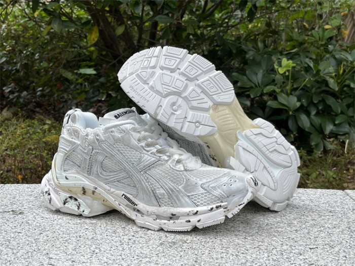 B 17FW Tripe-S High End Sneaker-445