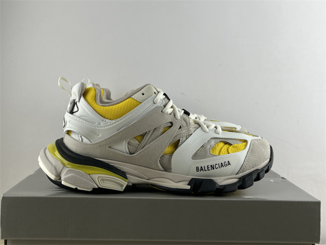 B 17FW Tripe-S High End Sneaker-416