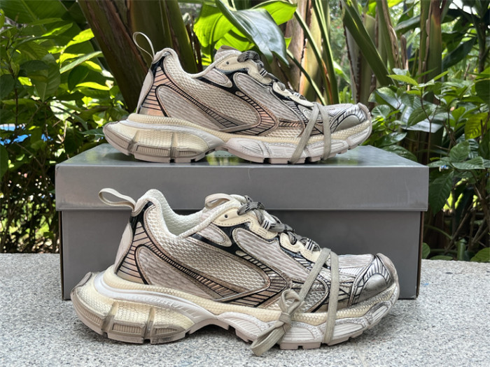 B 17FW Tripe-S High End Sneaker-419