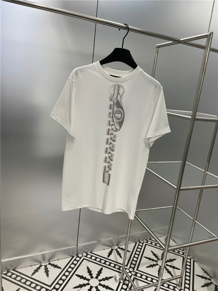 LV Shirt High End Quality-769