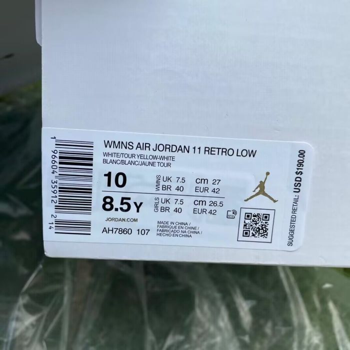 Authentic Air Jordan 11 Low WMS“Yellow Snakeskin”