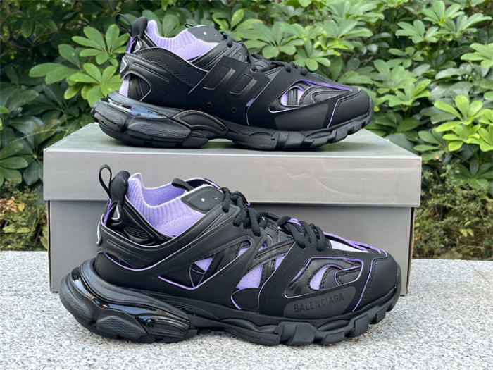 B 17FW Tripe-S High End Sneaker-434