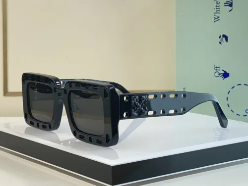 Off white Sunglasses AAAA-554