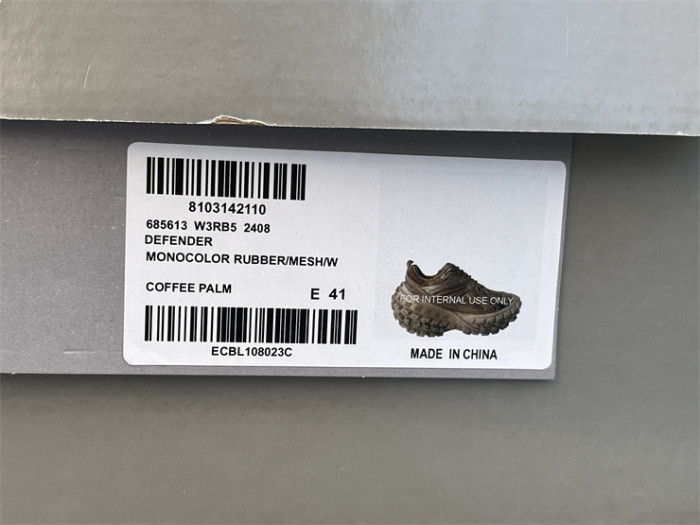 B 17FW Tripe-S High End Sneaker-433