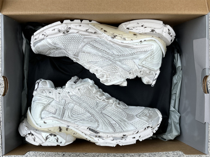 B 17FW Tripe-S High End Sneaker-445