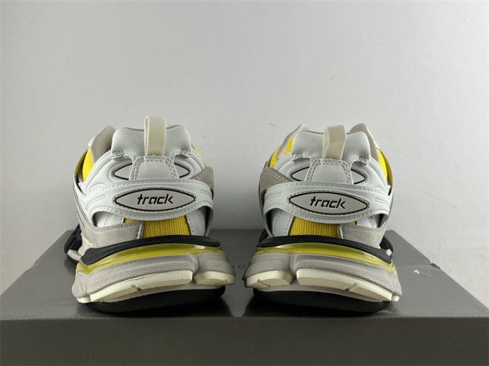 B 17FW Tripe-S High End Sneaker-416