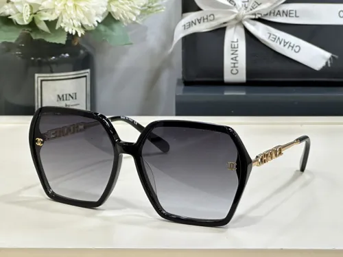 CHNL Sunglasses AAAA-2102