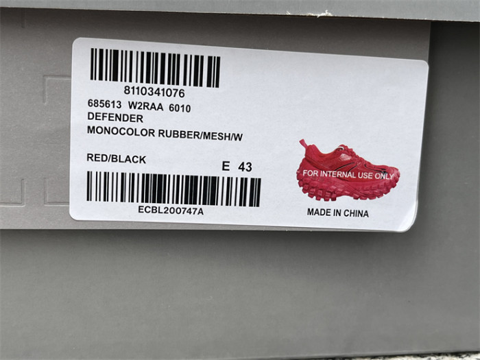 B 17FW Tripe-S High End Sneaker-443