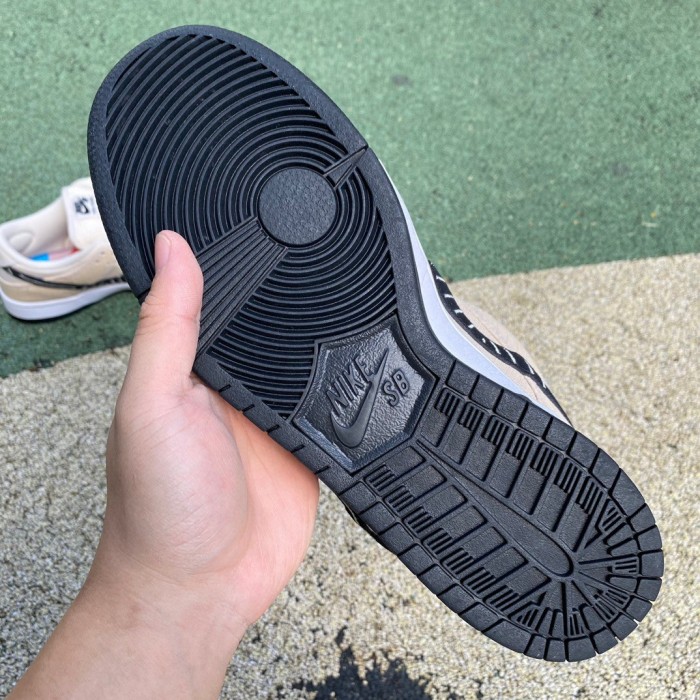 Authentic Albino & Preto x Nike Dunk SB Low