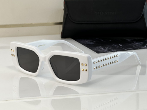 V Sunglasses AAAA-439