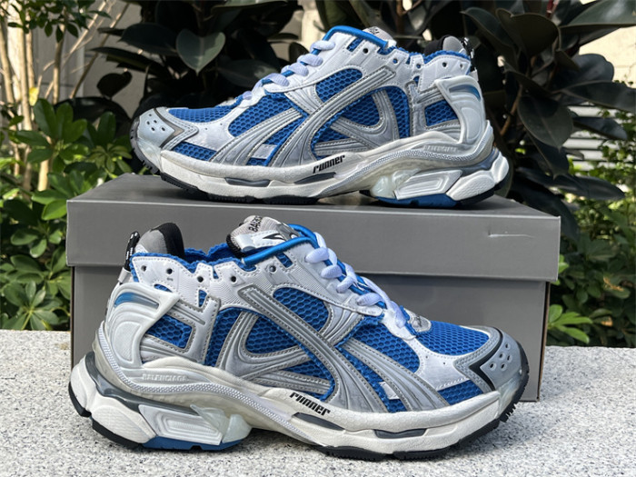 B 17FW Tripe-S High End Sneaker-453