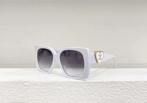 CHNL Sunglasses AAAA-2874
