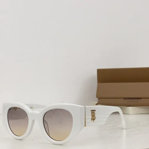 Burberry Sunglasses AAAA-2087