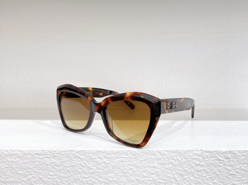 B Sunglasses AAAA-665