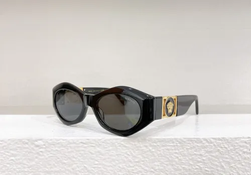 Versace Sunglasses AAAA-2076