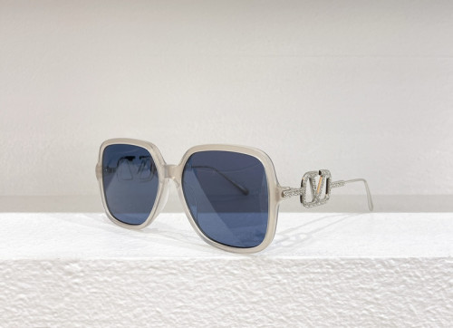 V Sunglasses AAAA-528