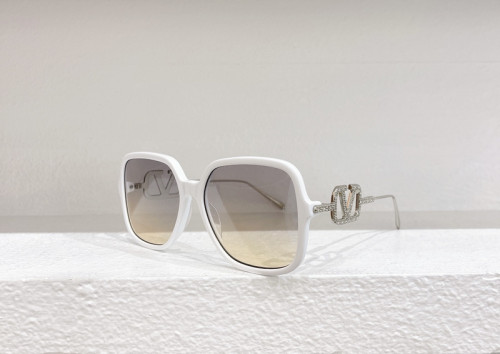 V Sunglasses AAAA-524