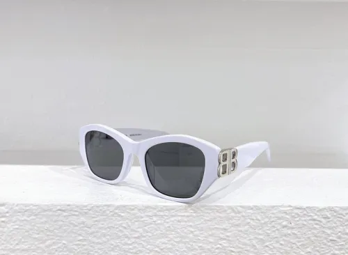 B Sunglasses AAAA-744