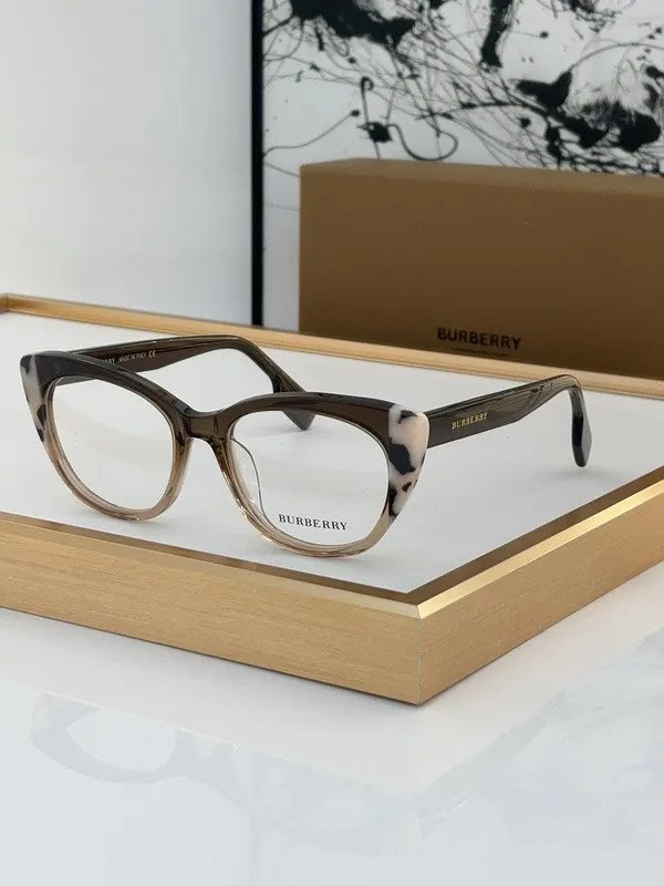 Burberry Sunglasses AAAA-2290