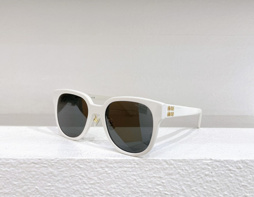 Miu Miu Sunglasses AAAA-743