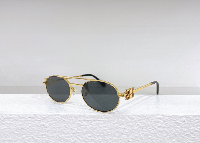 Miu Miu Sunglasses AAAA-752