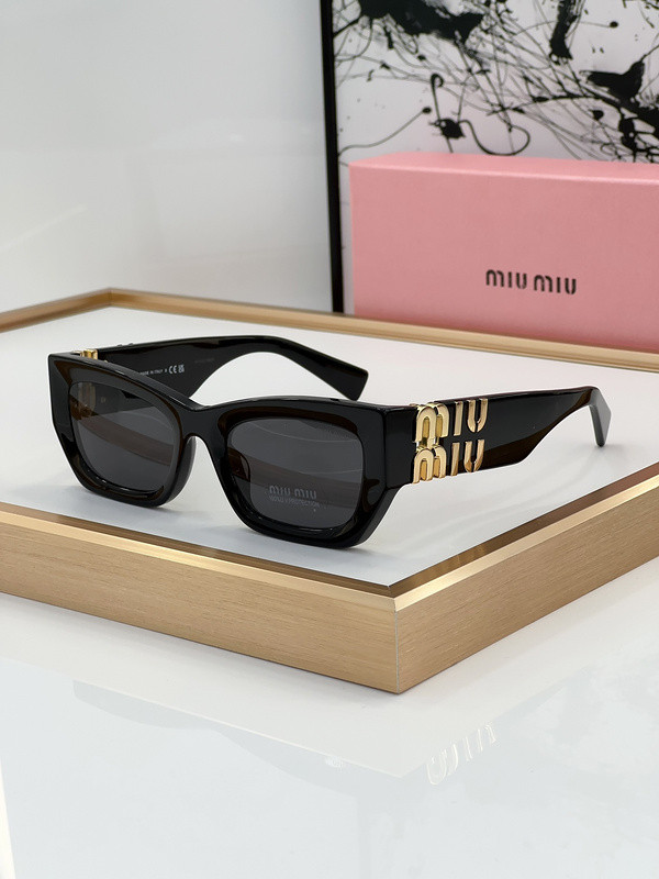 Miu Miu Sunglasses AAAA-788