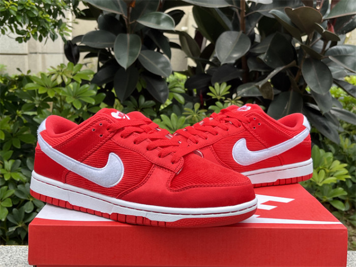 Authentic Nike Dunk Low GS “Valentine's Day” 2024
