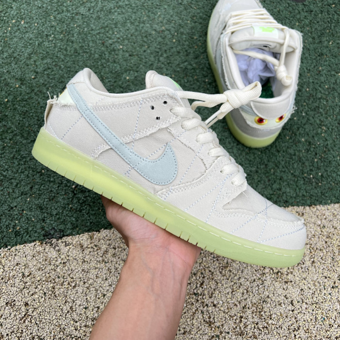 Authentic Nike Dunk SB Low Mummy