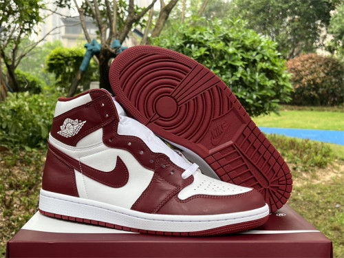 Authentic Air Jordan 1 High OG “Team Red”