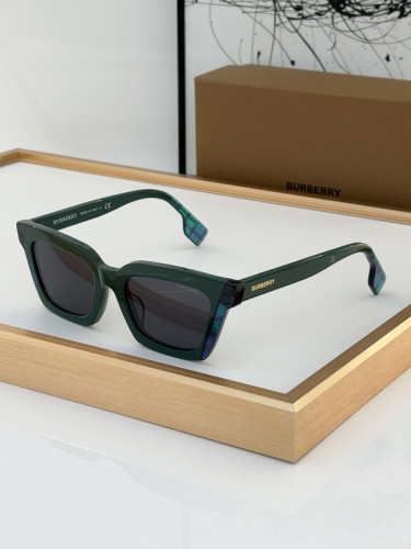 Burberry Sunglasses AAAA-2444