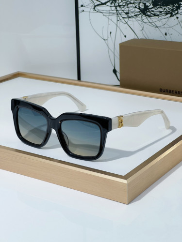 Burberry Sunglasses AAAA-2446