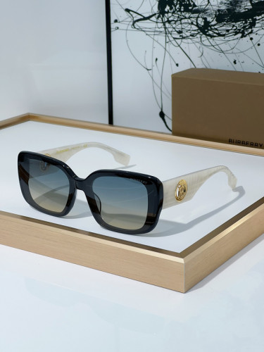 Burberry Sunglasses AAAA-2399