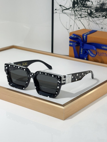 LV Sunglasses AAAA-3988