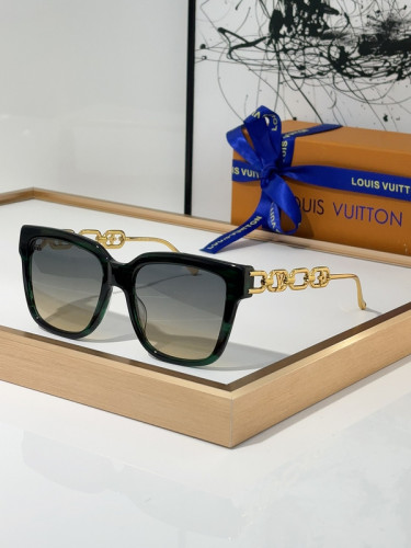 LV Sunglasses AAAA-4118