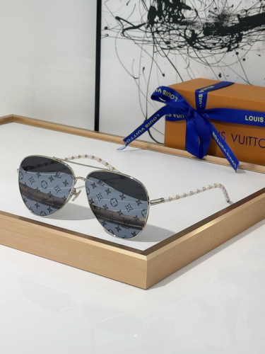 LV Sunglasses AAAA-4076