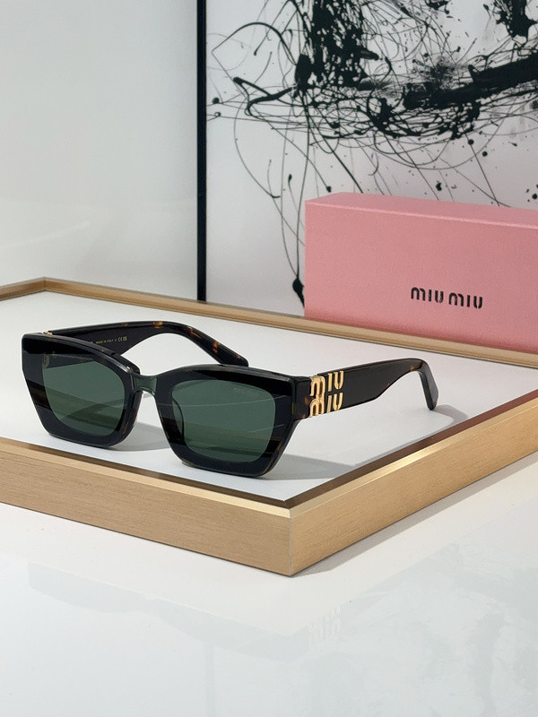 Miu Miu Sunglasses AAAA-815